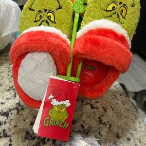CROCS Grinch Fuzzy Green and Red Slippers
